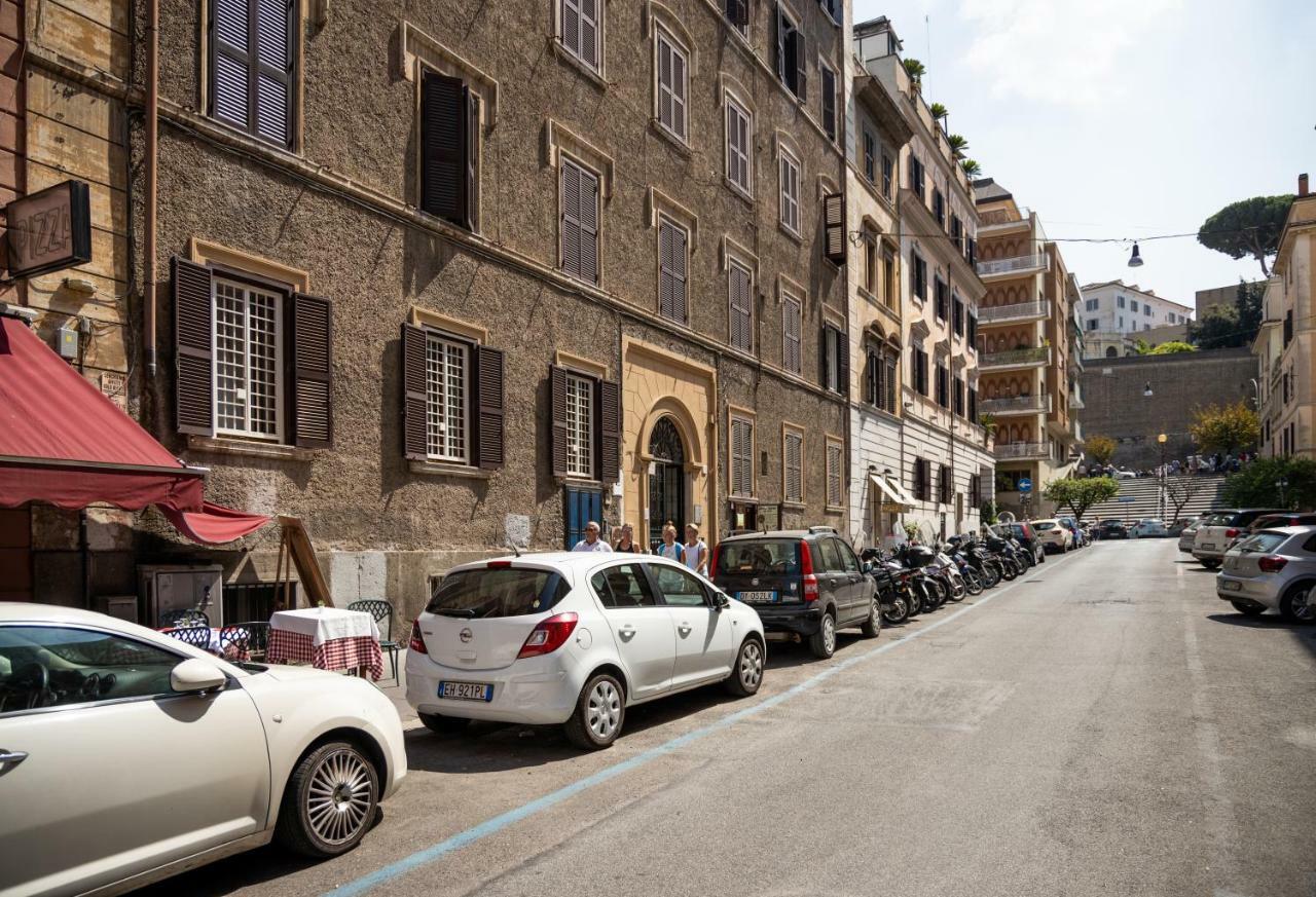 Museum Inn - Una Finestra Sui Musei Vaticani Rome Bagian luar foto