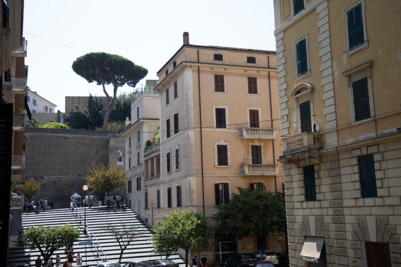 Museum Inn - Una Finestra Sui Musei Vaticani Rome Bagian luar foto